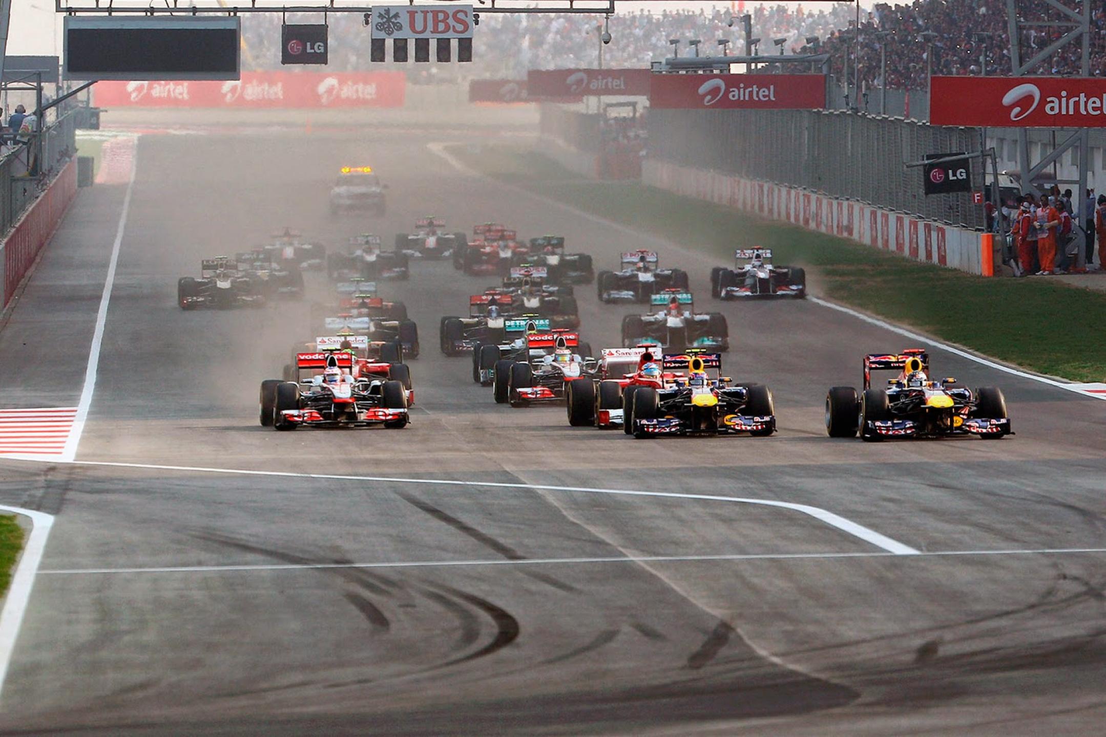 Red Bull charges ahead yet again. Vettel wins the Indian GP 2011