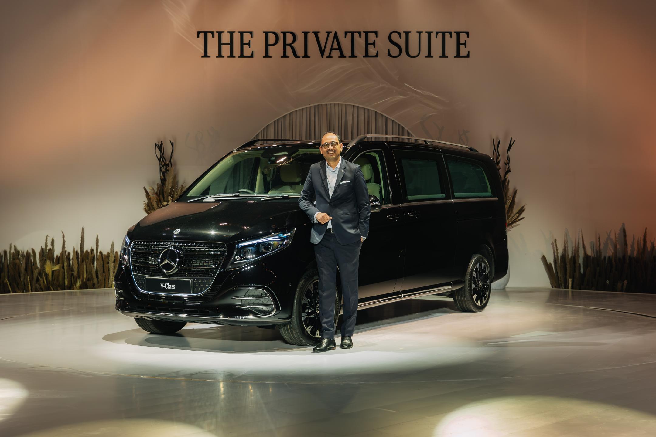 Mercedes-Benz V-Class Extra LWB: The private suite gets wheels