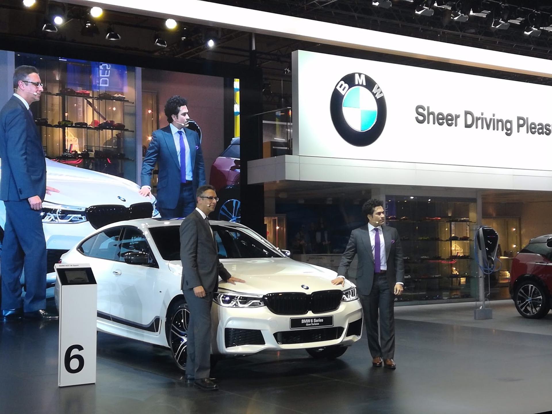 #AutoExpo2018: BMW showcases a strong line up with the 6-series GT, M5, new X3, i3S and i8 Roadster