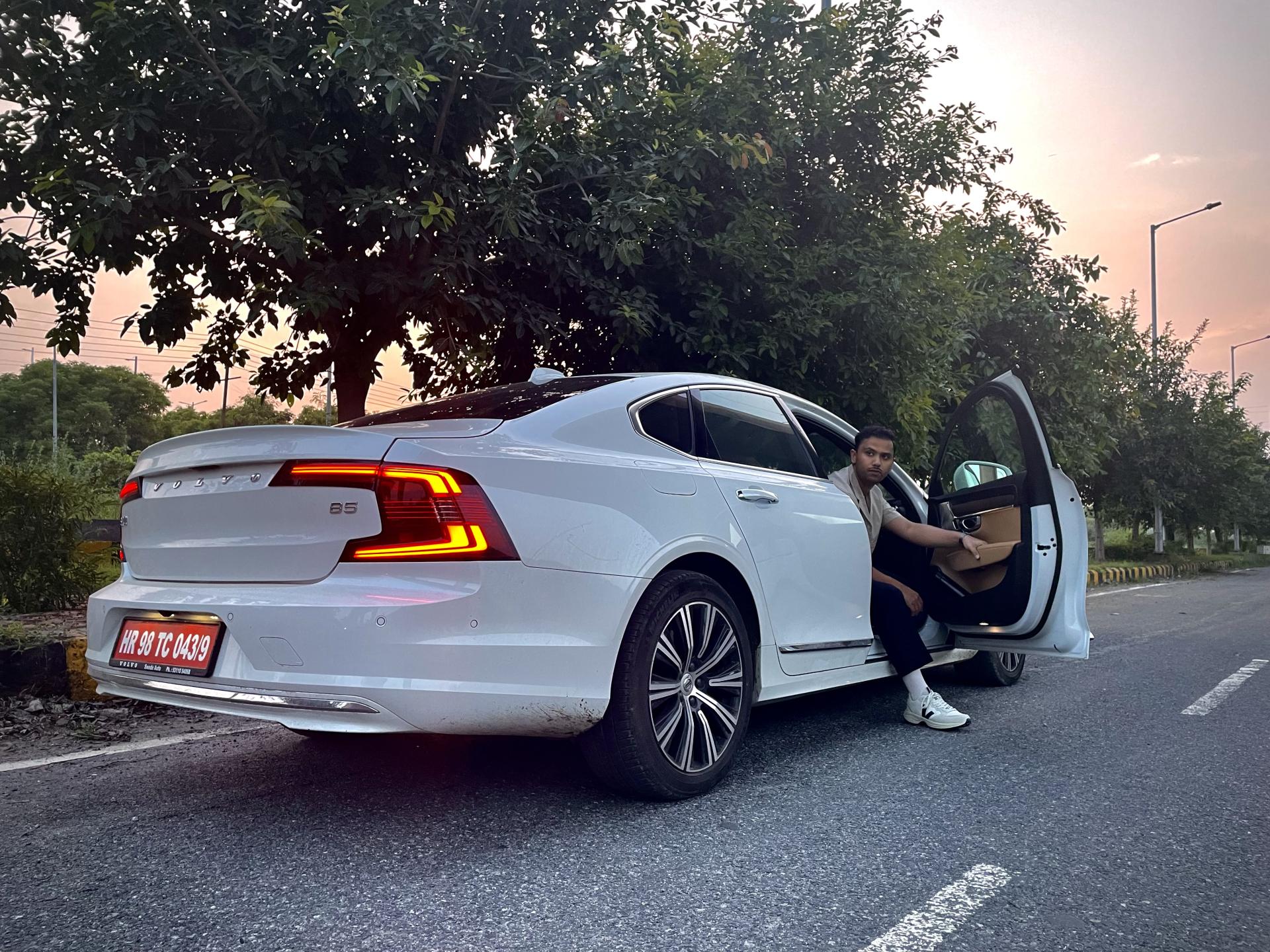 Volvo S90 Drive Review. Subtle sophistication and the art of quiet luxury