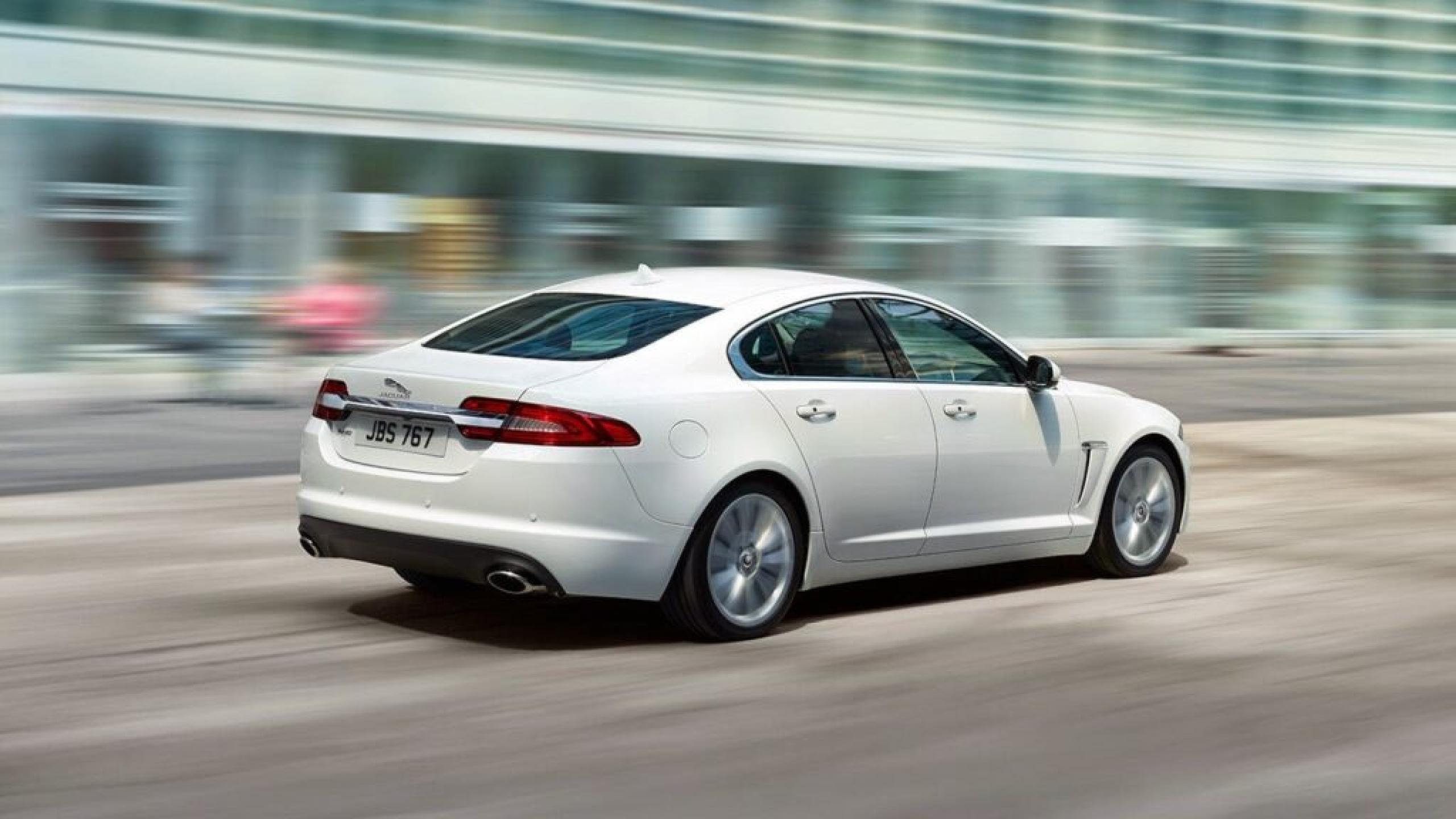Jaguar XF 2.2L Diesel Executive Edition launched at INR 45.12 lacs