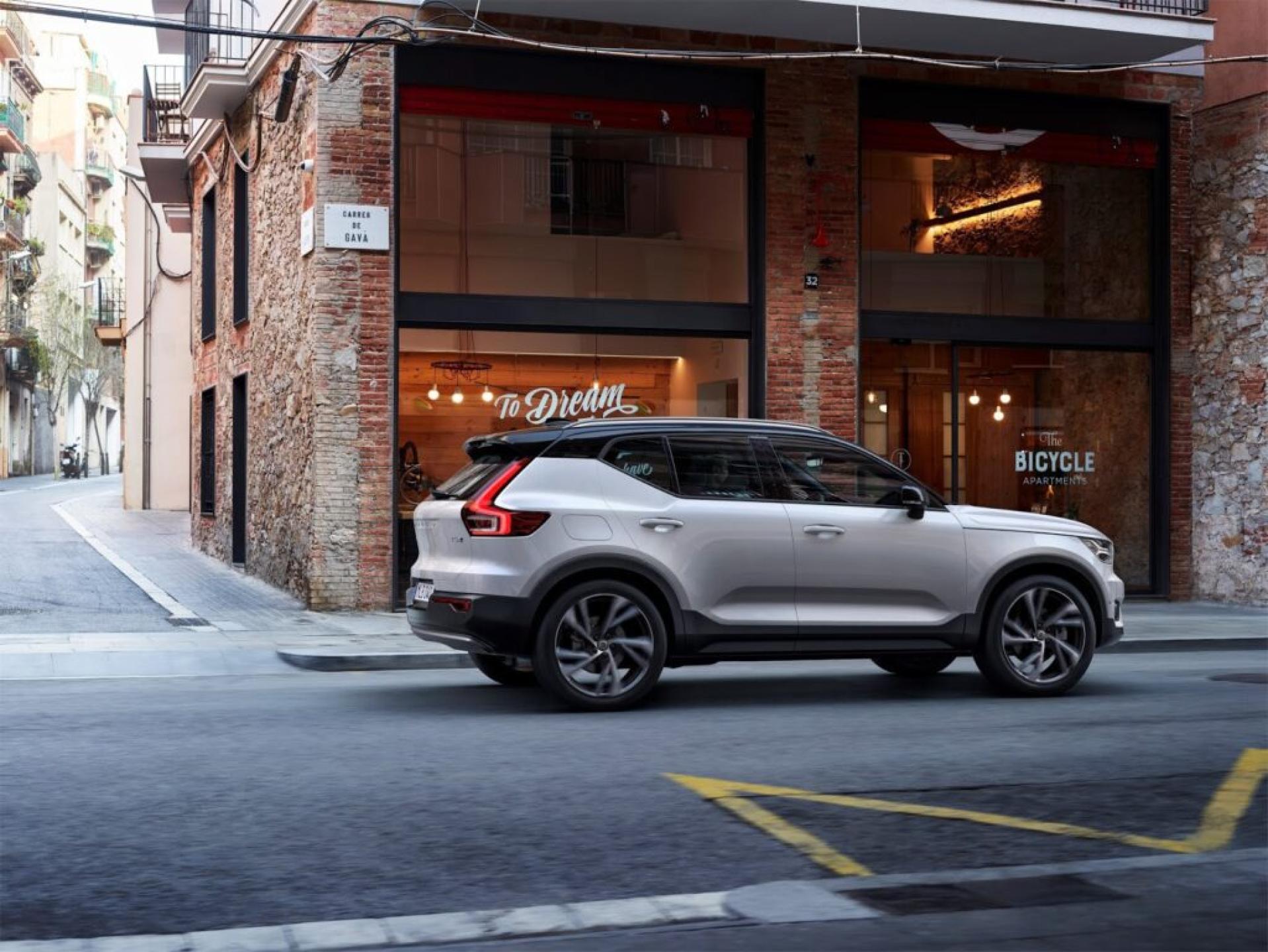 Volvo introduces two new XC40 trims within a fortnight of India launch